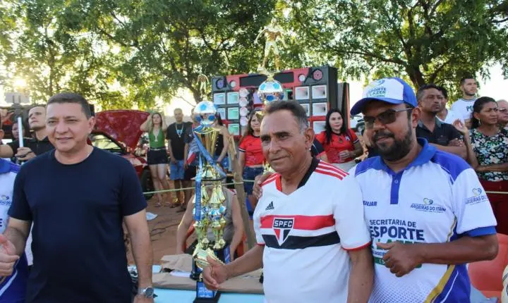 Passagem Funda FC vence Louco é Pouco e conquista o título do Campeonato Municipal de Futebol Amador de Aroeiras do Itaim