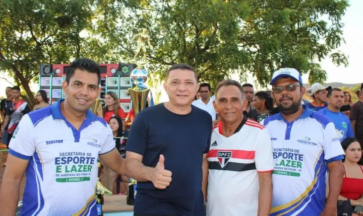 Passagem Funda FC vence Louco é Pouco e conquista o título do Campeonato Municipal de Futebol Amador de Aroeiras do Itaim