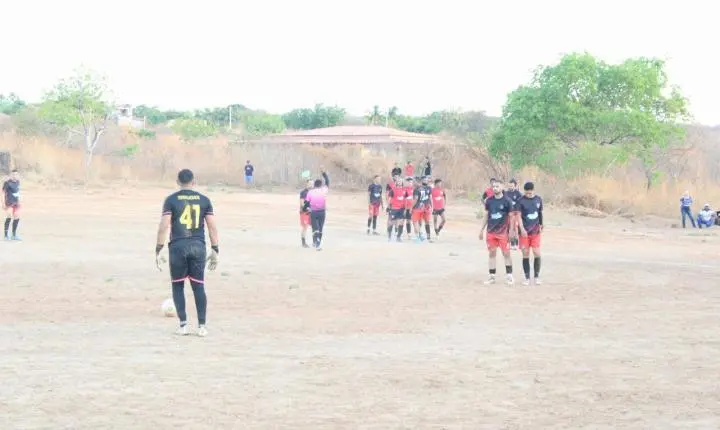 Passagem Funda FC vence Louco é Pouco e conquista o título do Campeonato Municipal de Futebol Amador de Aroeiras do Itaim