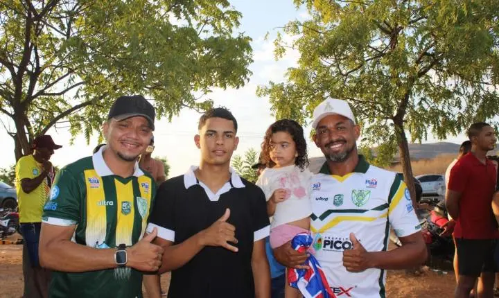 Passagem Funda FC vence Louco é Pouco e conquista o título do Campeonato Municipal de Futebol Amador de Aroeiras do Itaim