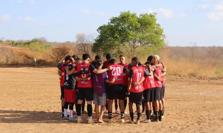 Passagem Funda FC vence Louco é Pouco e conquista o título do Campeonato Municipal de Futebol Amador de Aroeiras do Itaim