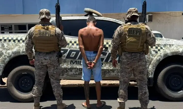 Polícia Militar prende suspeito de tráfico de drogas e apreende entorpecentes em Picos