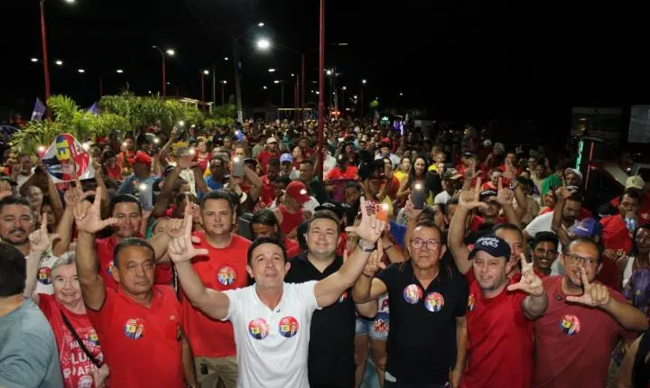 Prefeito Naerton Moura reúne multidão em Sussuapara em ato político em apoio à reeleição do presidente Lula