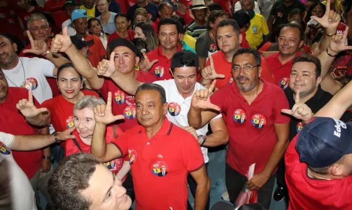 Prefeito Naerton Moura reúne multidão em Sussuapara em ato político em apoio à reeleição do presidente Lula