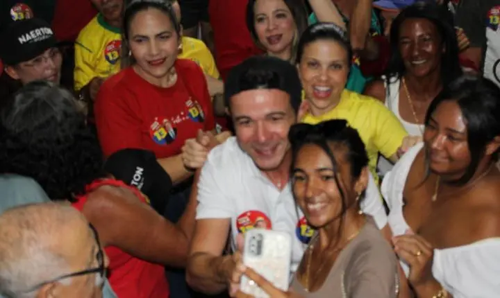 Prefeito Naerton Moura reúne multidão em Sussuapara em ato político em apoio à reeleição do presidente Lula