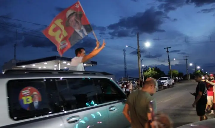 Prefeito Naerton Moura reúne multidão em Sussuapara em ato político em apoio à reeleição do presidente Lula