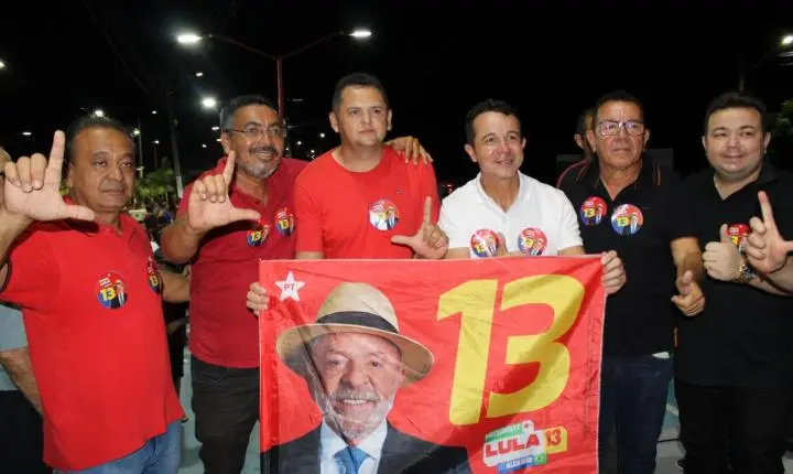 Prefeito Naerton Moura reúne multidão em Sussuapara em ato político em apoio à reeleição do presidente Lula