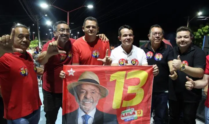 Prefeito Naerton Moura reúne multidão em Sussuapara em ato político em apoio à reeleição do presidente Lula