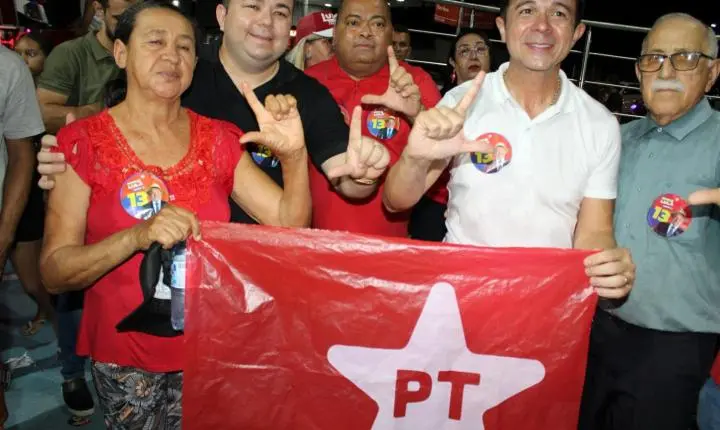 Prefeito Naerton Moura reúne multidão em Sussuapara em ato político em apoio à reeleição do presidente Lula