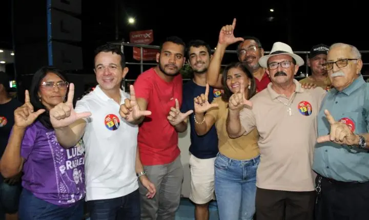 Prefeito Naerton Moura reúne multidão em Sussuapara em ato político em apoio à reeleição do presidente Lula