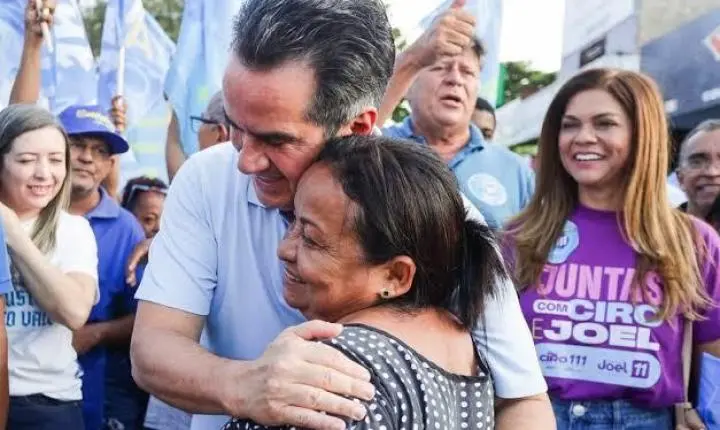 Programa eleitoral de Ciro Nogueira mostra como conseguiu levar água para famílias no Piauí
