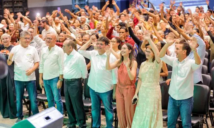 Rafael Fonteles participa de culto e destaca parceria com igrejas na construção de políticas sociais