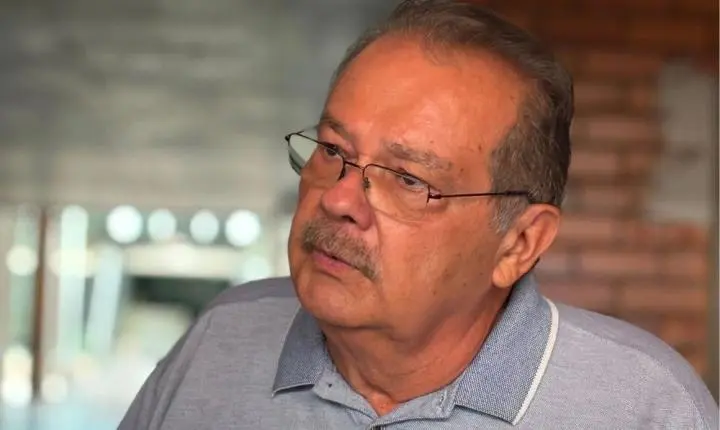 Relógio da Vermelha segue sem funcionar e vereador cobra reforma da Prefeitura de Teresina