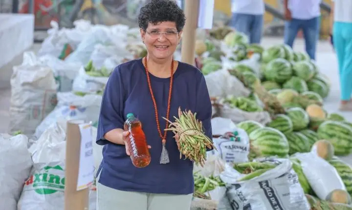 SAF entrega 35 toneladas de alimentos da agricultura familiar em Teresina nesta quinta (22)