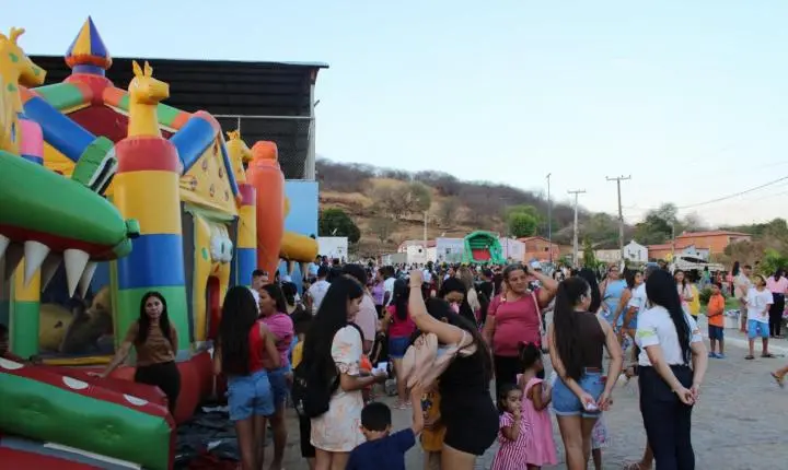 Santana Encantada: Prefeitura promove grande festa do Dia das Crianças na gestão do prefeito Adonaldo Cassiano