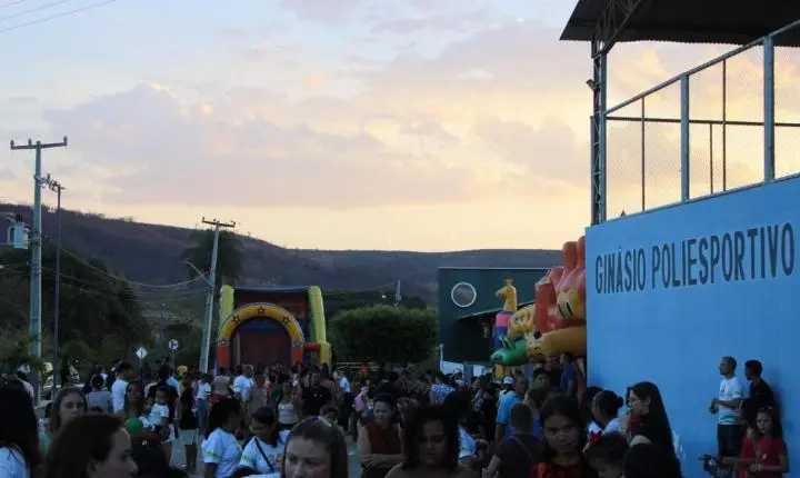Santana Encantada: Prefeitura promove grande festa do Dia das Crianças na gestão do prefeito Adonaldo Cassiano