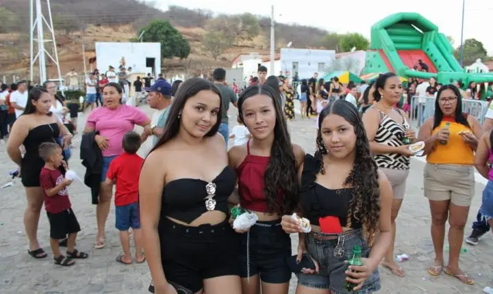 Santana Encantada: Prefeitura promove grande festa do Dia das Crianças na gestão do prefeito Adonaldo Cassiano