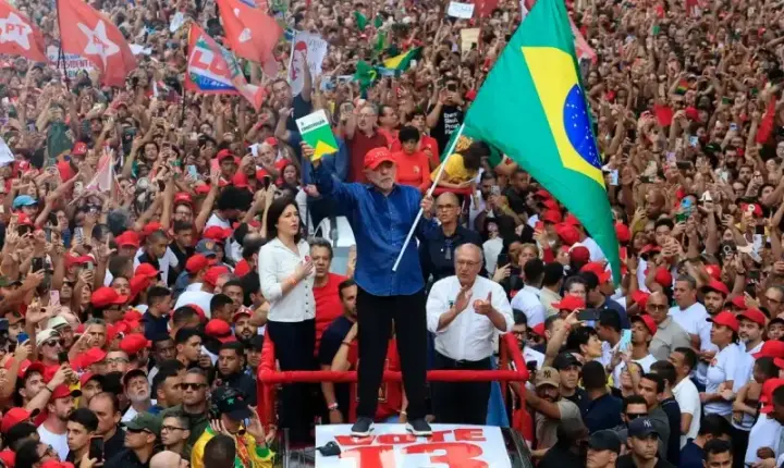 “O Piauí me deu o título de campeão”, diz Lula após receber 75,88% dos votos no estado